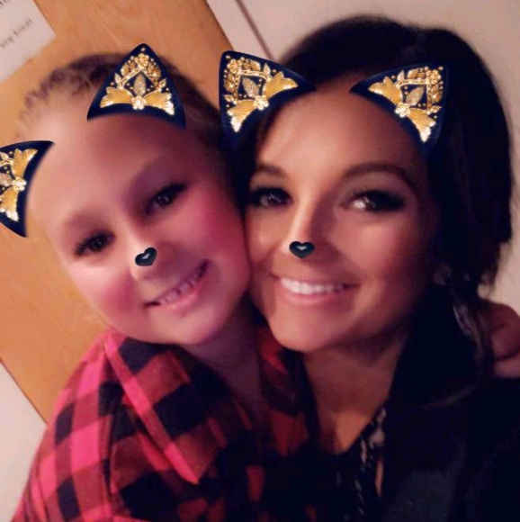 Meet your Posher, Sarah - Picture 1 of 1